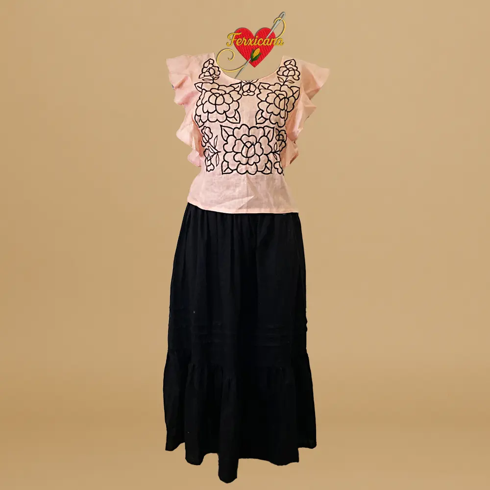 Conjunto “Flores del Amanecer” – lino artesanal bordado de Oaxaca