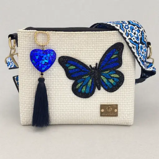 Bolsa Artesanal Yitin Ánuá – Mariposa Azul en Blanco (Crossbody)